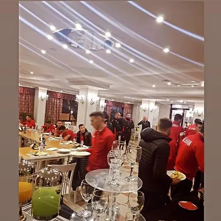 Univers 4* Elbasan