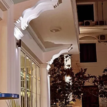 Univers Hotel