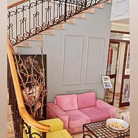Univers Resort Эльбасан
