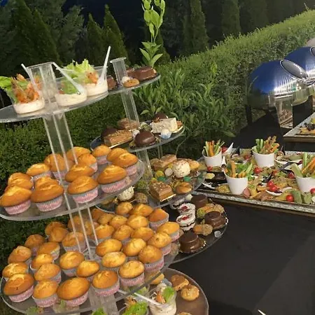 Univers Resort Отель