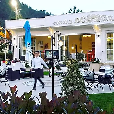 Univers Hotel Elbasan