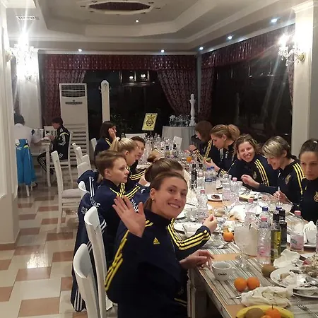 Отель Univers Resort 4*