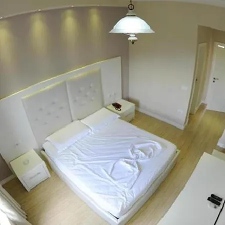 Univers Szálloda 4*