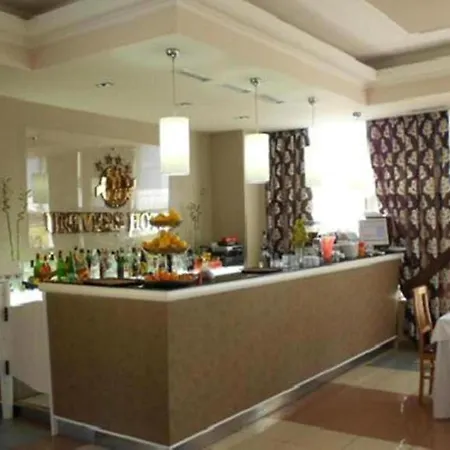 Univers Szálloda 4*