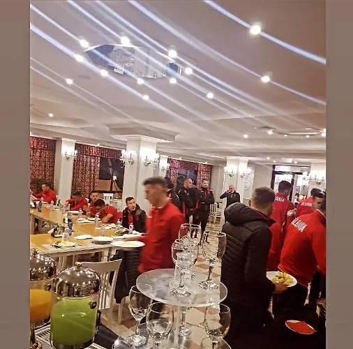 Univers 4* אלבסאן