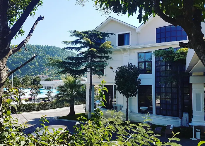 Univers מלון אלבסאן