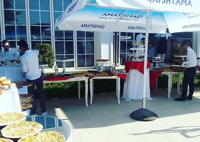 Univers 4* אלבסאן