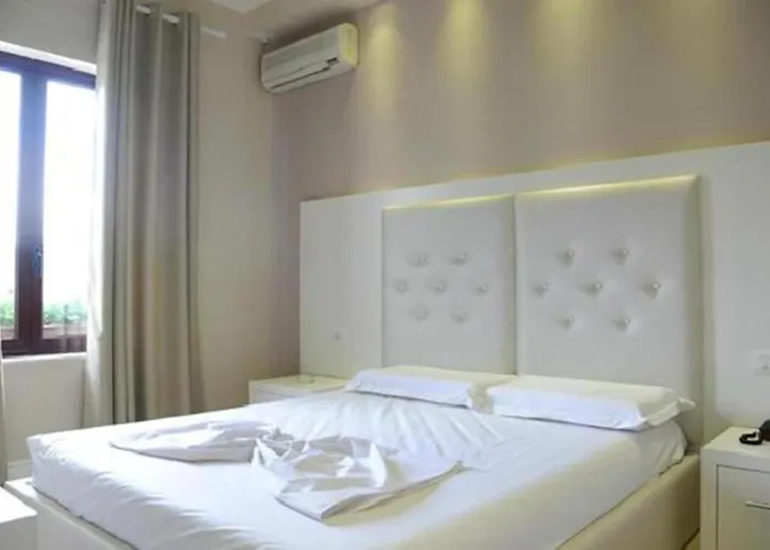 Univers Hotel Elbasan